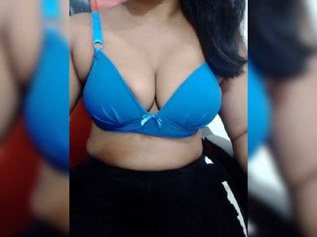 Tapur- live cam on BongaCams