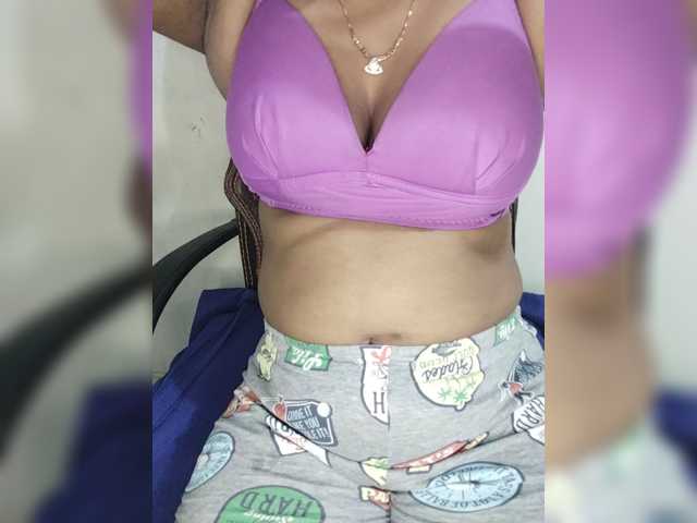 Tapur- live cam on BongaCams