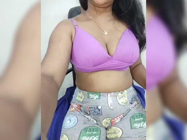 Tapur- live cam on BongaCams
