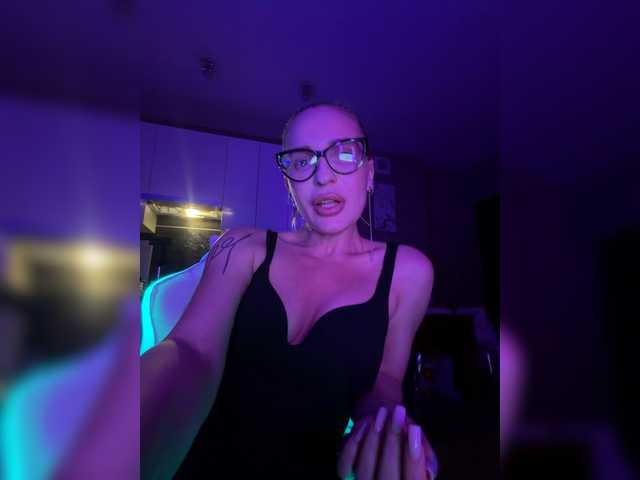 Eva666666 live cam on BongaCams