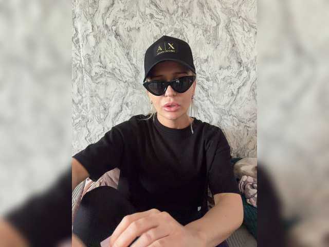 Eva666666 live cam on BongaCams