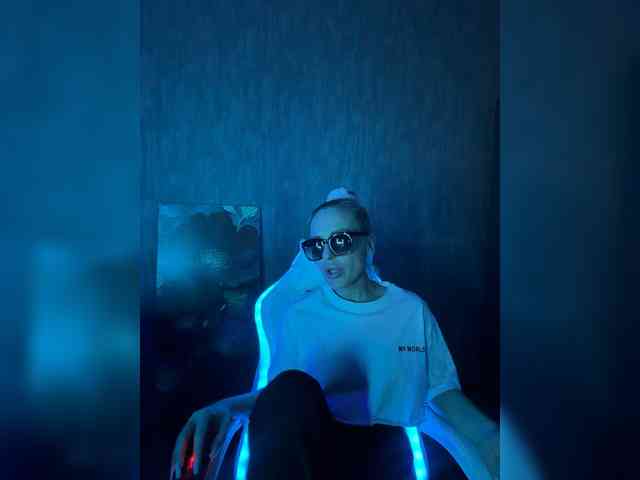 Eva666666 webcam