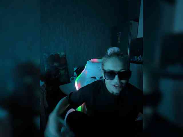 Eva666666 webcam