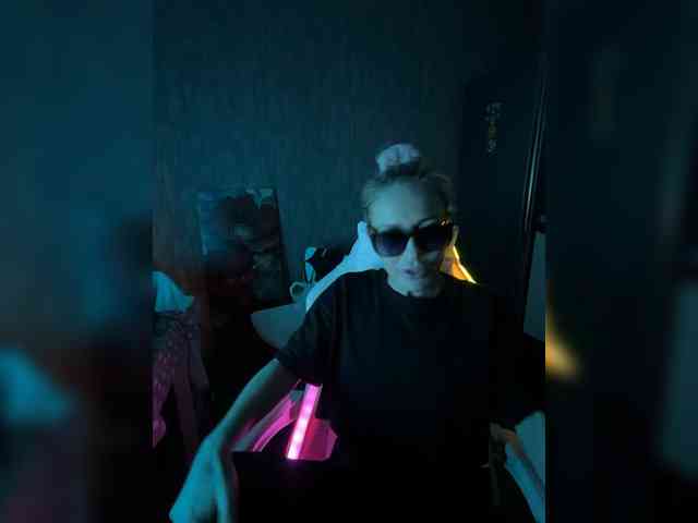 Eva666666 webcam