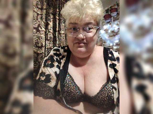 -nikol- cam belle