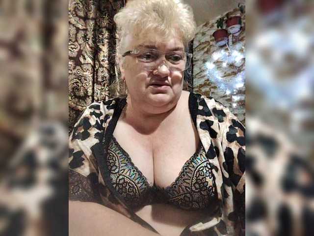 -nikol- cam belle