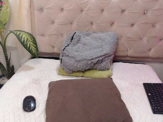 Taliana21T live cam on BongaCams