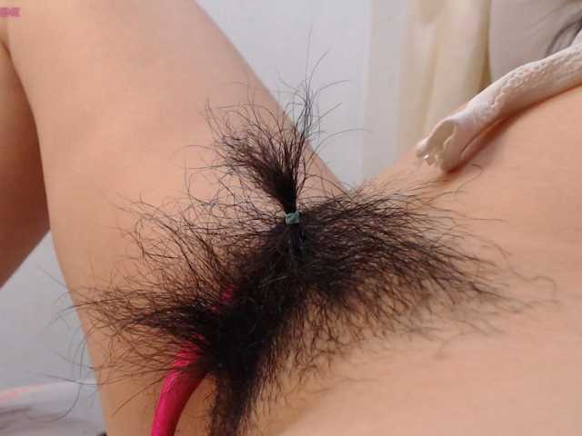 Taliana21T, live now on BongaCams