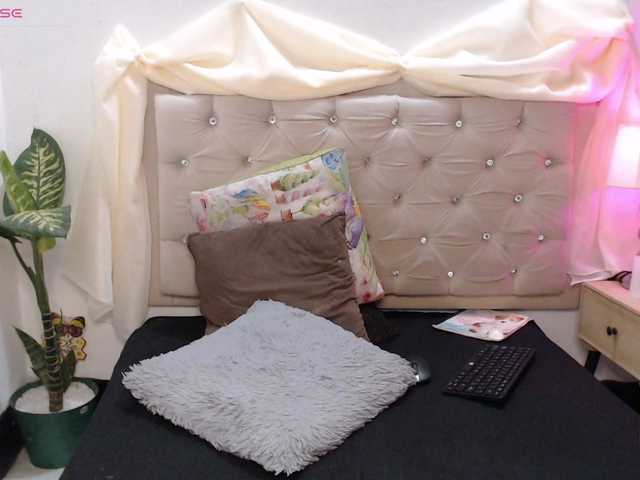 Taliana21T live cam on BongaCams