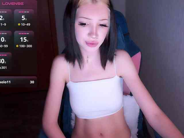 EazyLove156 Live Webcam on BongaCams