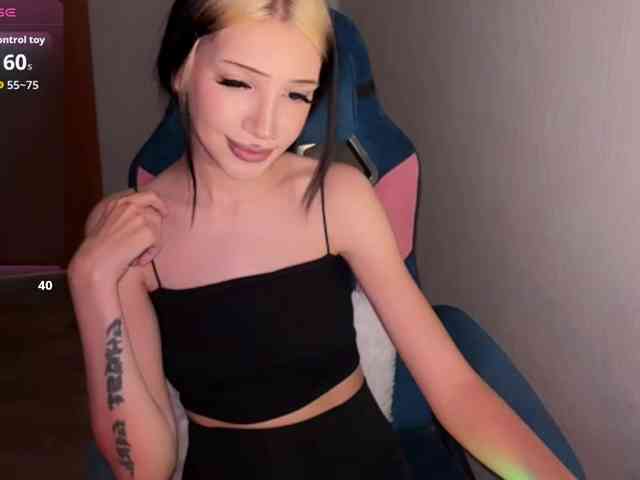 EazyLove156 webcam