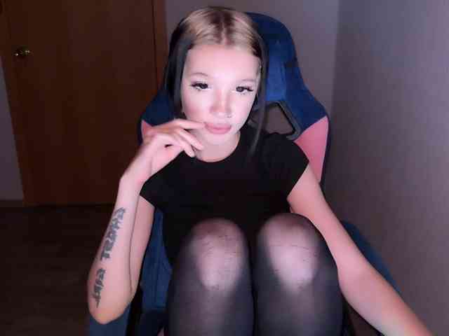 EazyLove156 webcam