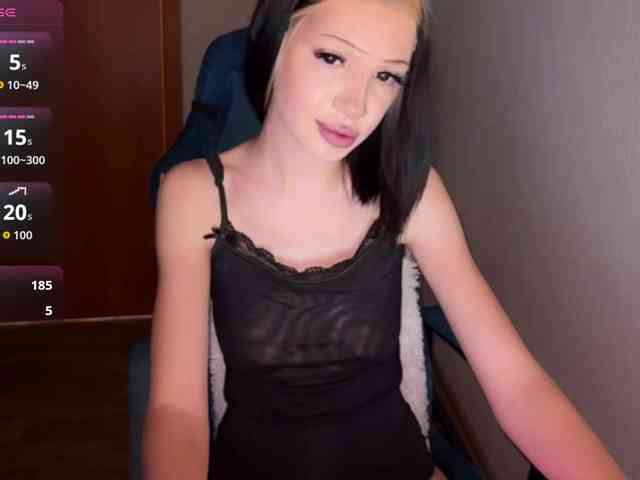 EazyLove156 webcam