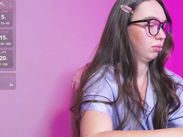 ArianaHotAriana live cam on BongaCams