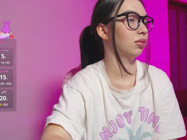 ArianaHotAriana