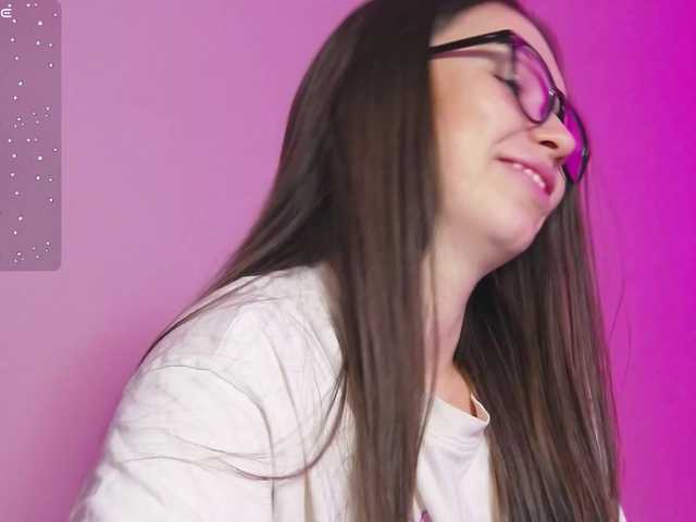 ArianaHotAriana