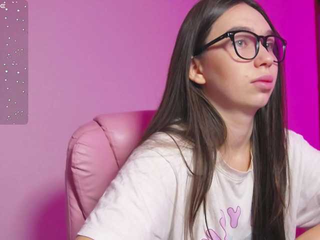 ArianaHotAriana live cam preview