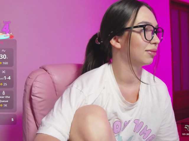 ArianaHotAriana