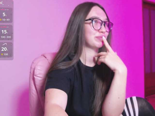 ArianaHotAriana live cam on BongaCams