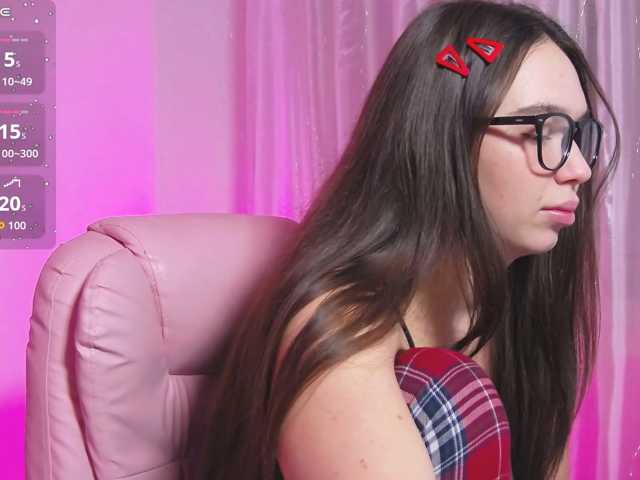 ArianaHotAriana