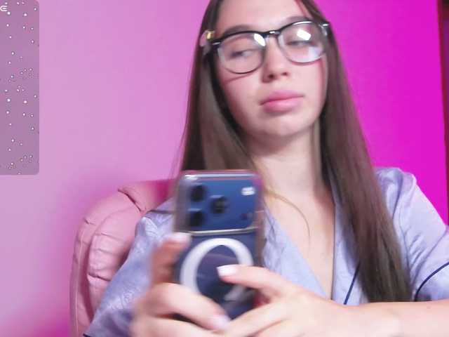 ArianaHotAriana