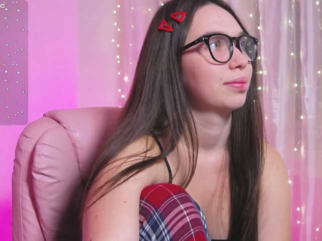 ArianaHotAriana live cam on BongaCams