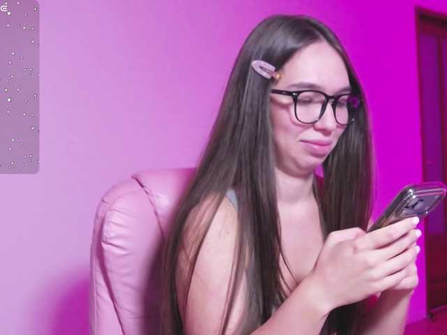 ArianaHotAriana live cam on BongaCams
