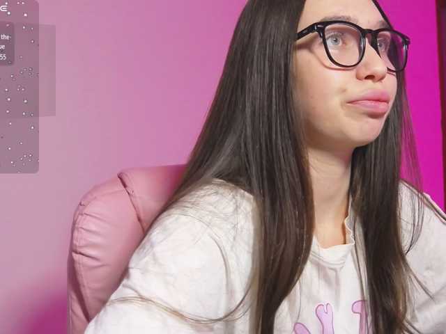 ArianaHotAriana