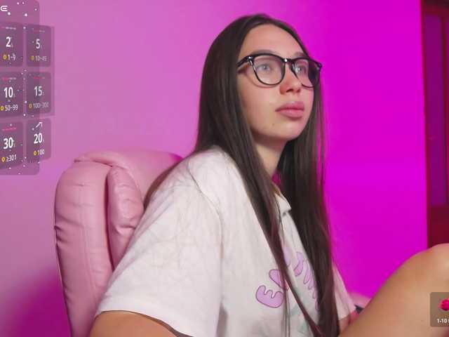 ArianaHotAriana