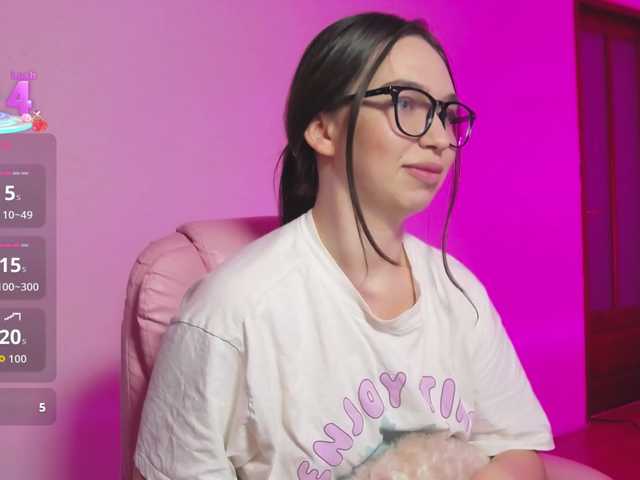 ArianaHotAriana