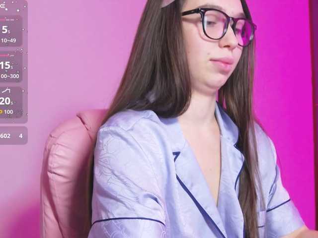 ArianaHotAriana live cam on BongaCams