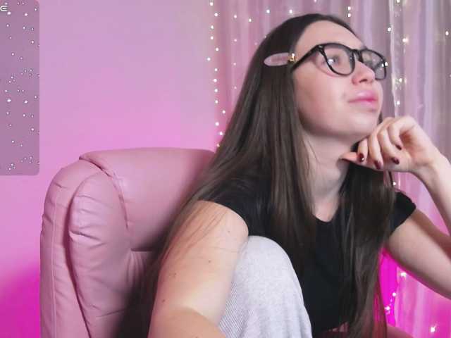 ArianaHotAriana live cam on BongaCams