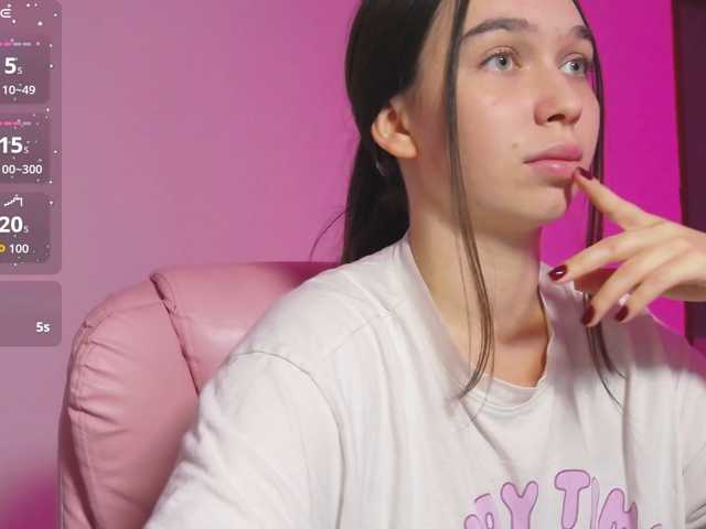 ArianaHotAriana