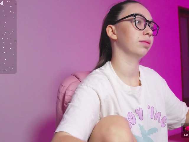 ArianaHotAriana live cam on BongaCams