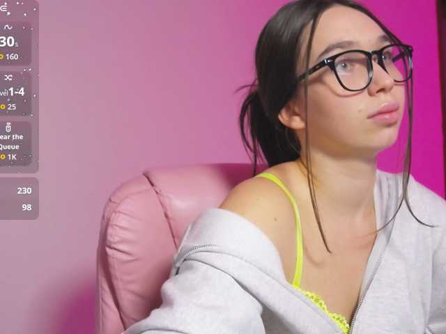 ArianaHotAriana
