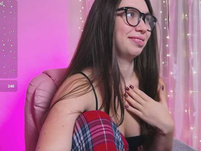 ArianaHotAriana live cam on BongaCams