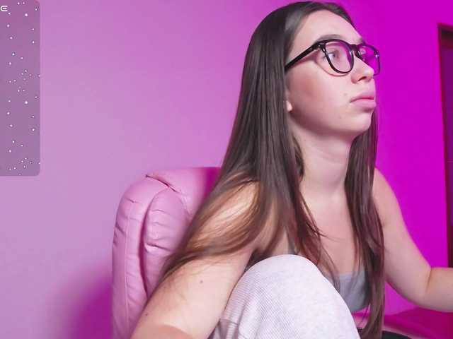 ArianaHotAriana live cam on BongaCams