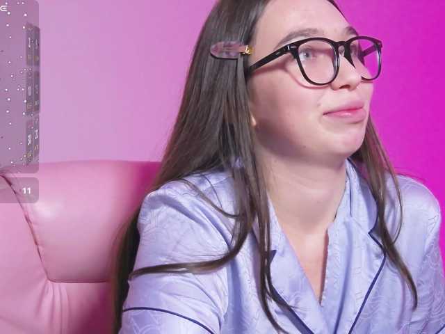 ArianaHotAriana