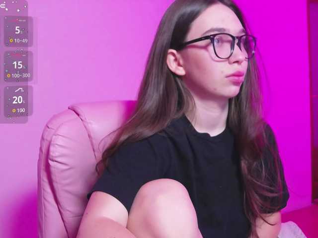 ArianaHotAriana