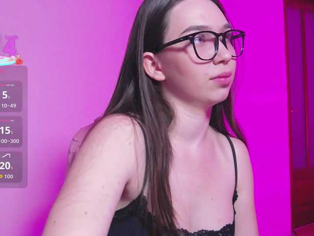 ArianaHotAriana live cam on BongaCams
