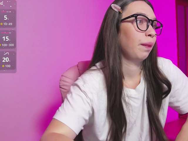 ArianaHotAriana live cam on BongaCams
