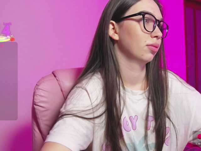 ArianaHotAriana