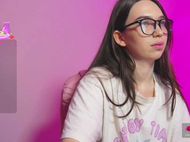 ArianaHotAriana