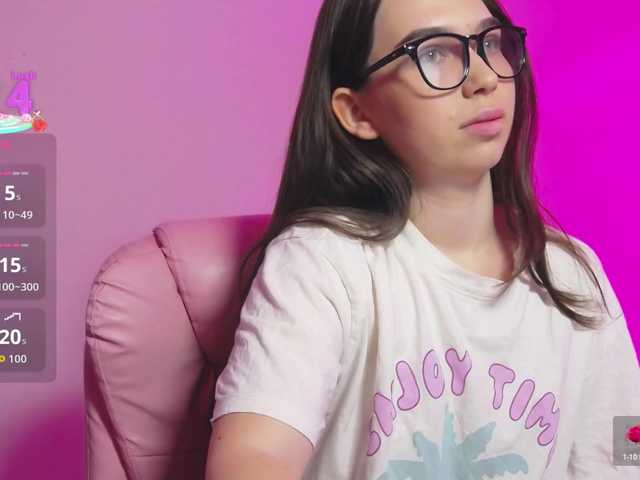 ArianaHotAriana