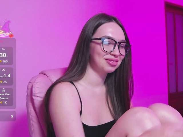 ArianaHotAriana live cam on BongaCams