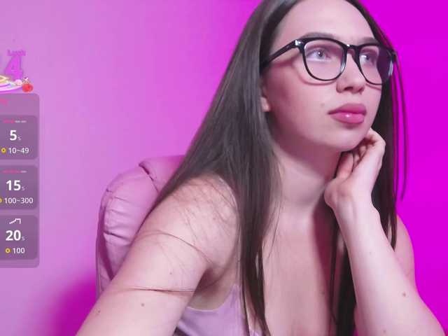 ArianaHotAriana live cam on BongaCams