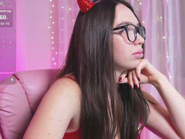 ArianaHotAriana live cam on BongaCams
