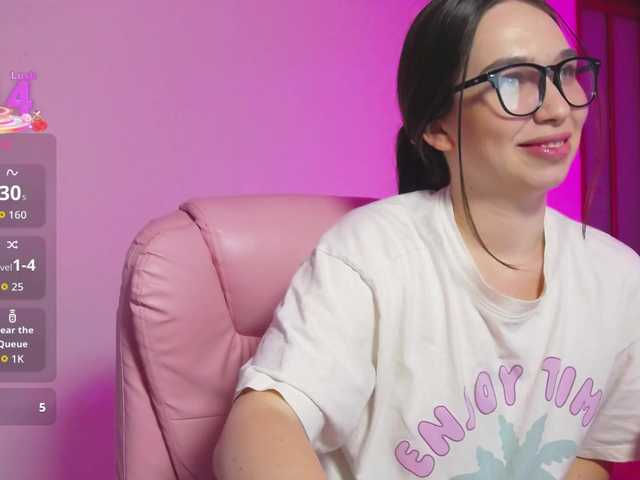 ArianaHotAriana