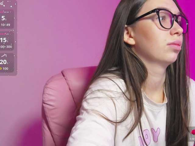 ArianaHotAriana