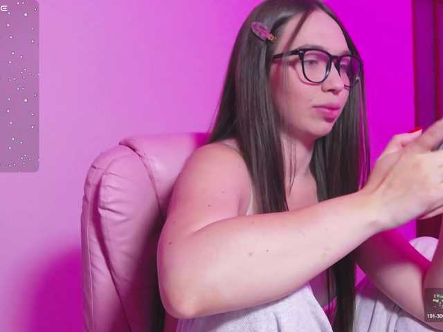 ArianaHotAriana live cam on BongaCams